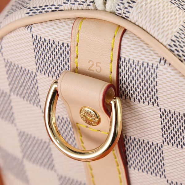 ルイヴィトンバッグ角部分ディテール